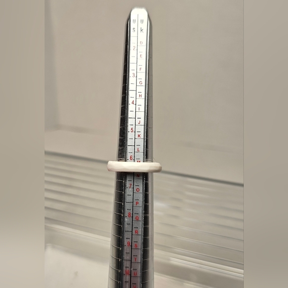 🎉Host Pick🎉 (2) Shell Carved Rings ☆ Made in Hawaii - Oahu* - Picture 7 of 11